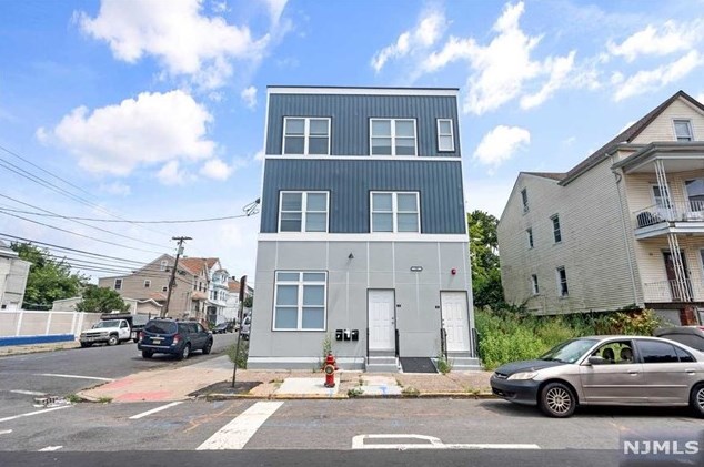 59 Mercer St #1, Paterson, NJ 07524