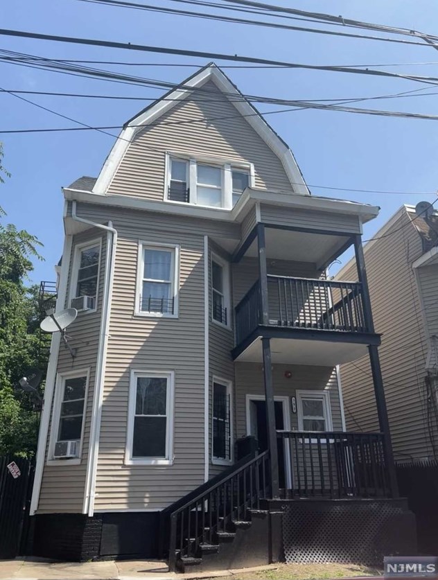 193-195 Governor St, Paterson, NJ 07501