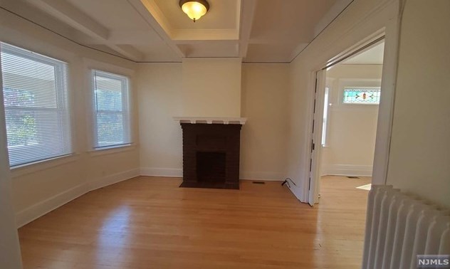 42 Walnut Cres, Montclair, NJ 07042