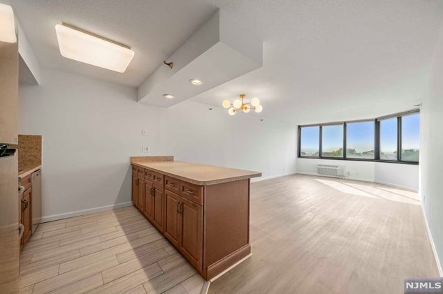 1265 15th St #8b, West Fort Lee, NJ 07024