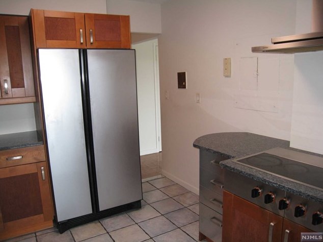 1590 Anderson Ave #5j, Fort Lee, NJ 07024