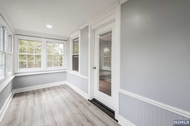 11 Moller St, Tenafly, NJ 07670