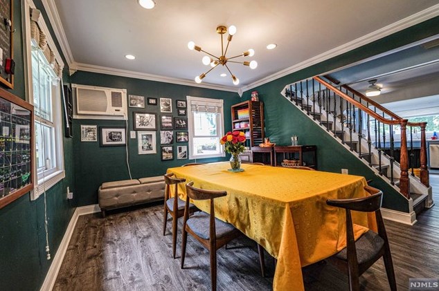 1024 Carnation Dr, N Milford, NJ 07646