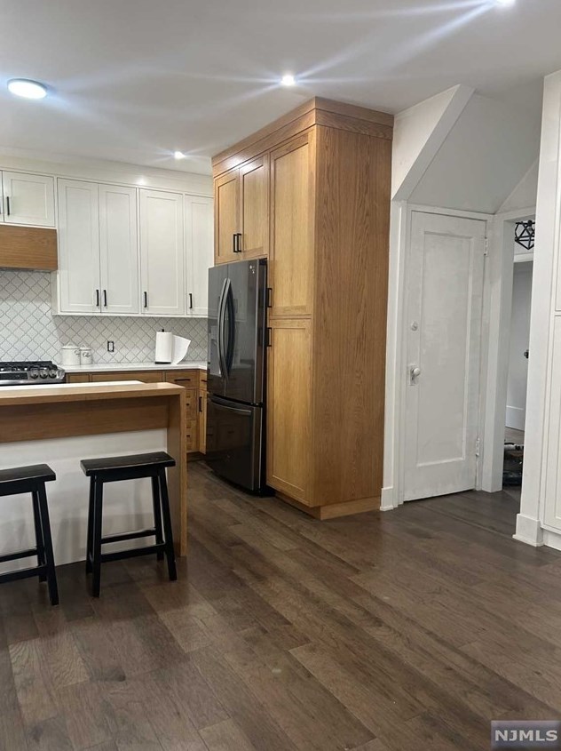 655 Parker St, Newark, NJ 07104