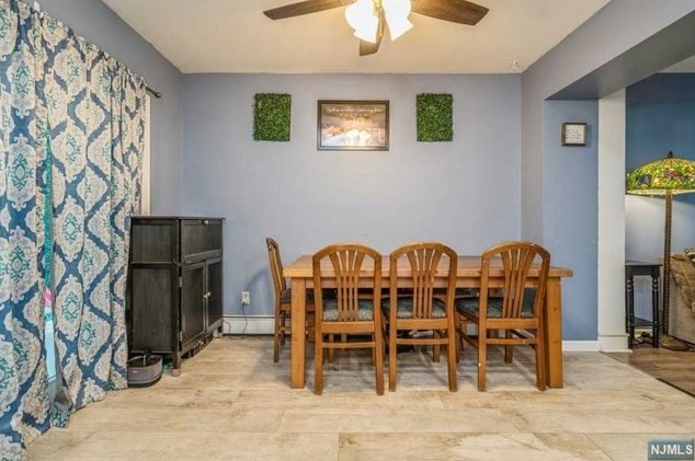 72 Vlg Dr, Hardyston NJ 07419-1134 exterior