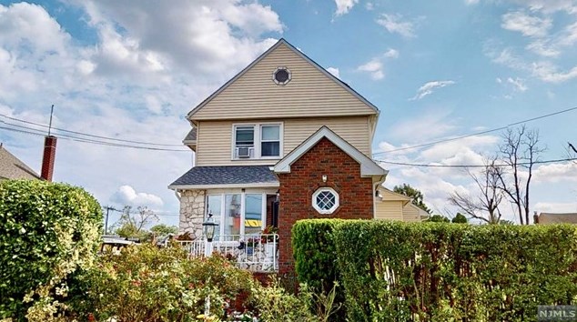 13 Kaufman Ave, Little Ferry, NJ 07643