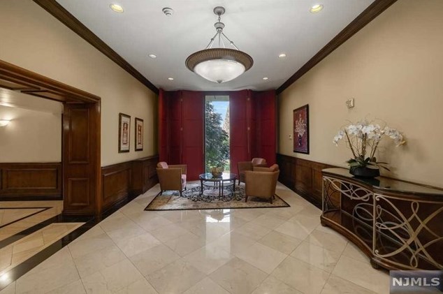 5 Horizon Rd #502, West Fort Lee, NJ 07024