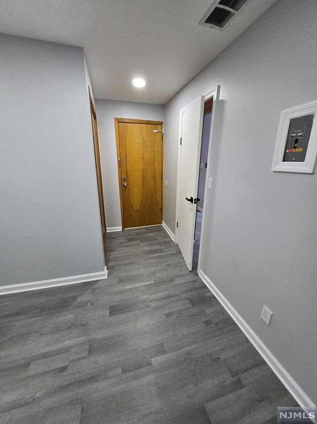 379 E Kinney St #2, Newark, NJ 07105