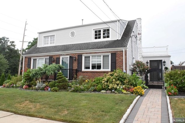 228 Seeley Ave #2, Kearny, NJ 07032