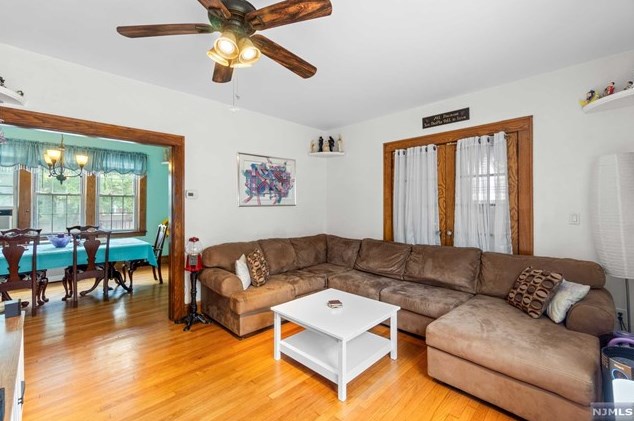 61 Teaneck Rd, Ridgefield Park NJ  07660-2329 exterior