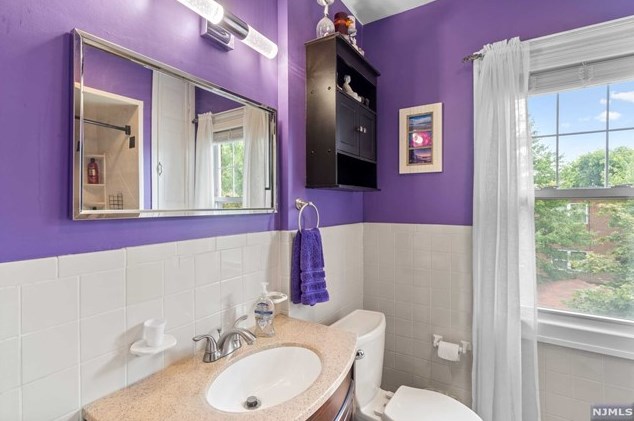 61 Teaneck Rd, Ridgefield Park NJ  07660-2329 exterior