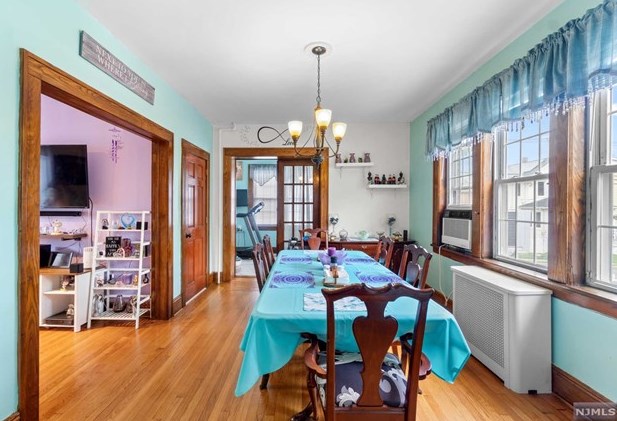 61 Teaneck Rd, Ridgefield Park NJ  07660-2329 exterior