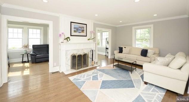 380 S Irving St, Ridgewood, NJ 07450