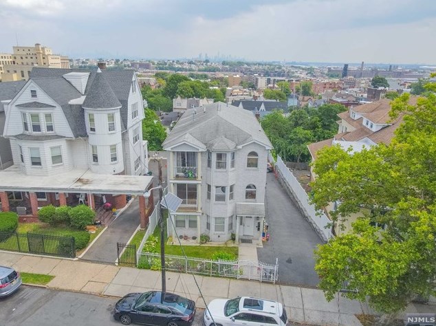 263 Mt Prospect Ave, Newark, NJ 07104