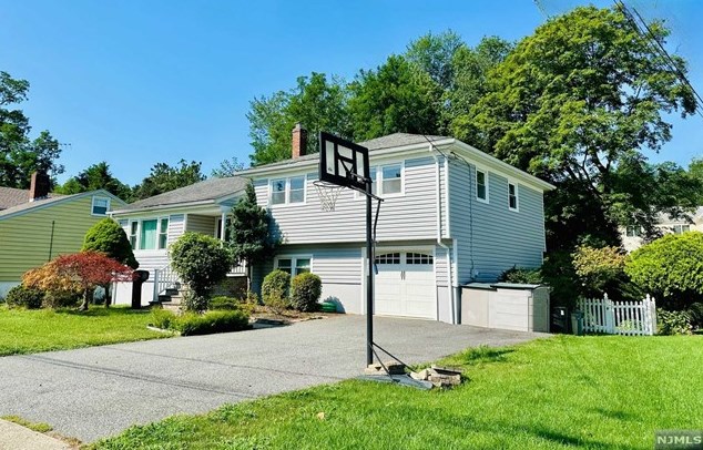 418 Hopper Ave, Ridgewood, NJ 07450
