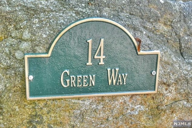 14 Green Way, Allendale, NJ 07401