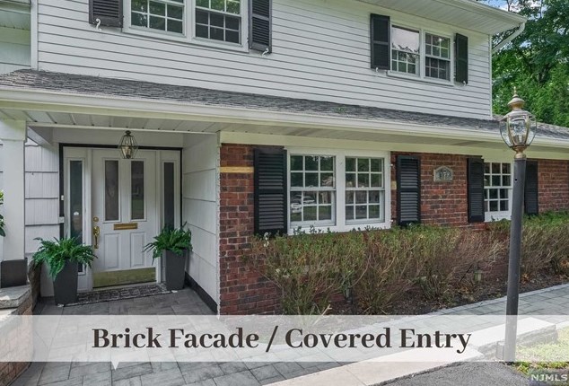 371 Drake Rd, Wyckoff, NJ 07481