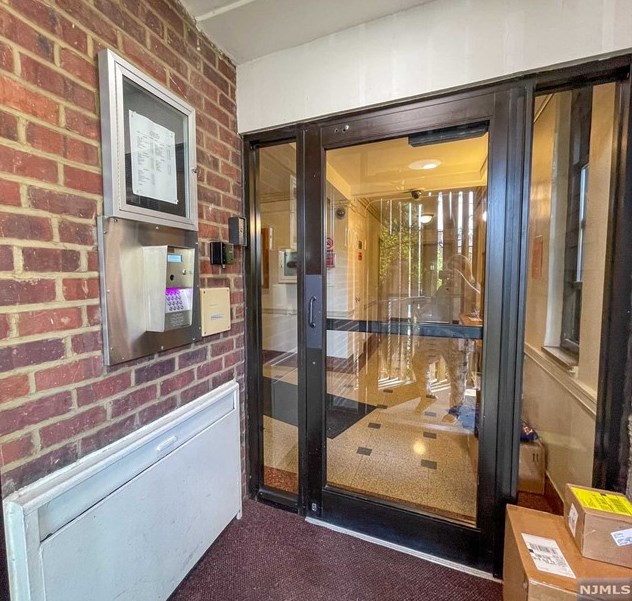 3001 Edwin Ave #1c, West Fort Lee, NJ 07024