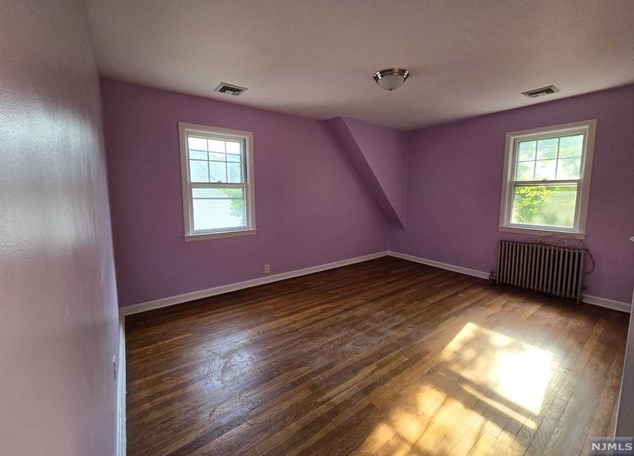 99 John Pl, Bergenfield, NJ 07621