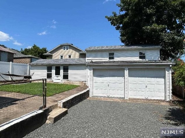 28 Buschmann Ave, Paterson, NJ 07508