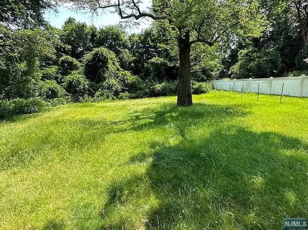 64 Cresskill Ave, Cresskill NJ  07626-1415 exterior