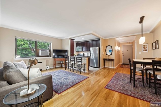 410 Park Pl #5b, West Fort Lee, NJ 07024