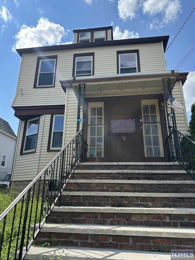 79 Elm St, Kearny, NJ 07032-3333