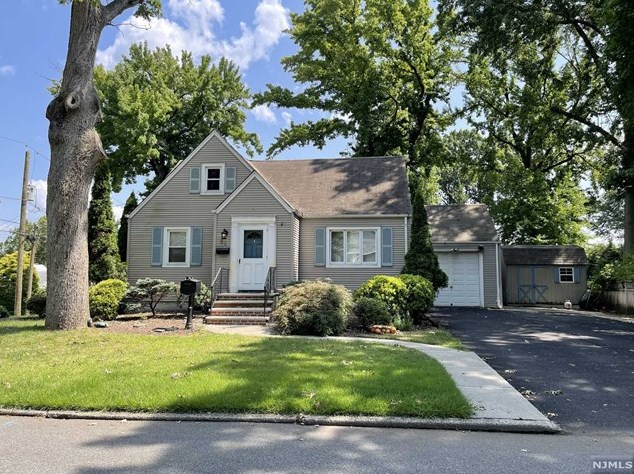 84 Cedar Ave, Maywood, NJ 07607