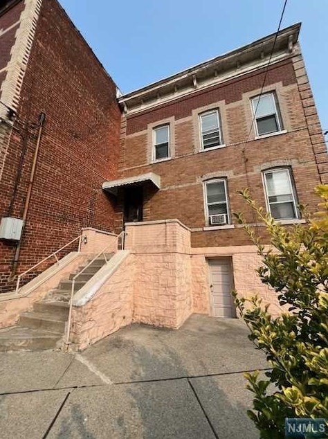 616 Gorge Rd #3, Cliffside Park, NJ 07010