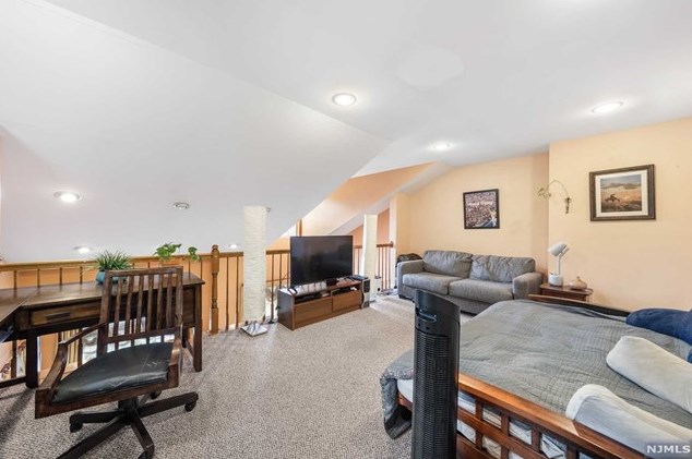 251 Riverwalk Way, Clifton NJ 07014-1736 exterior