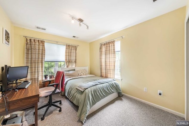 251 Riverwalk Way, Clifton NJ 07014-1736 exterior