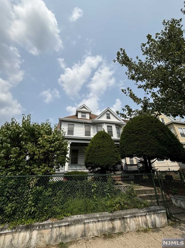 115-117 17th Ave, Paterson, NJ 07513
