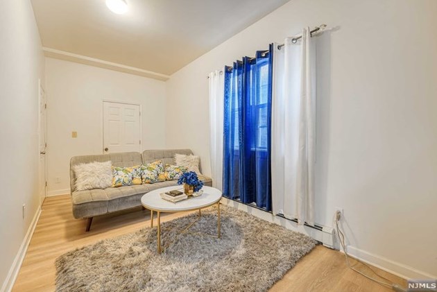 2911 Central Ave, Union City, NJ 07087