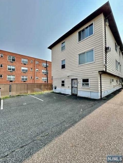 599 Boulevard #3, Hasbrouck Heights, NJ 07604