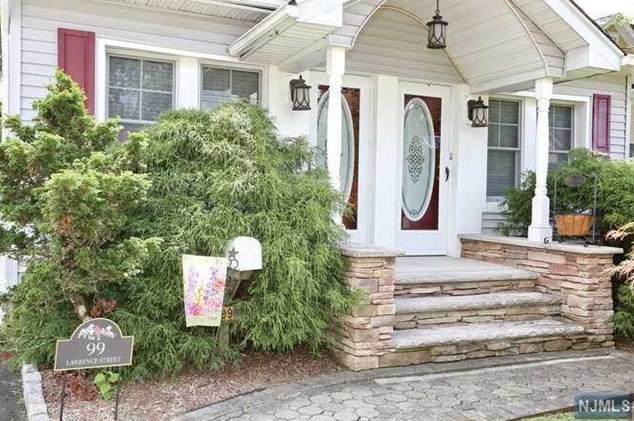 99 Lawrence St, Hillsdale, NJ 07642