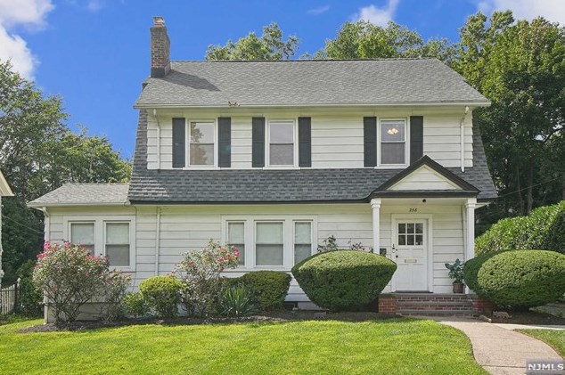 258 Grove St, Montclair, NJ 07042