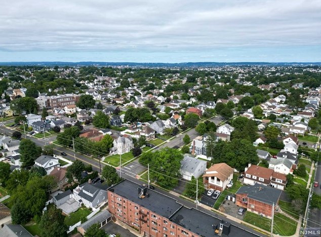 419 Ter Ave, Hasbrouck Heights NJ 07604-2430 exterior