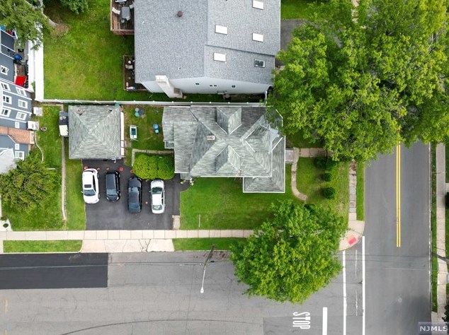 419 Ter Ave, Hasbrouck Heights NJ 07604-2430 exterior