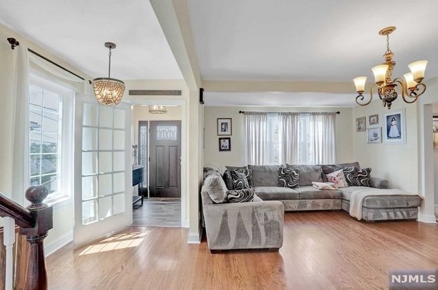 228 Orient Way, Lyndhurst, NJ 07071-1616