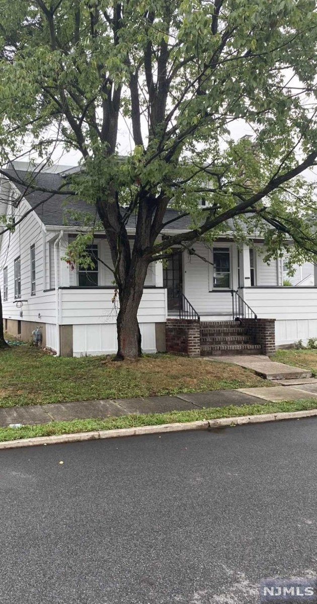 137 Cedar Ave, Paterson, NJ 07506