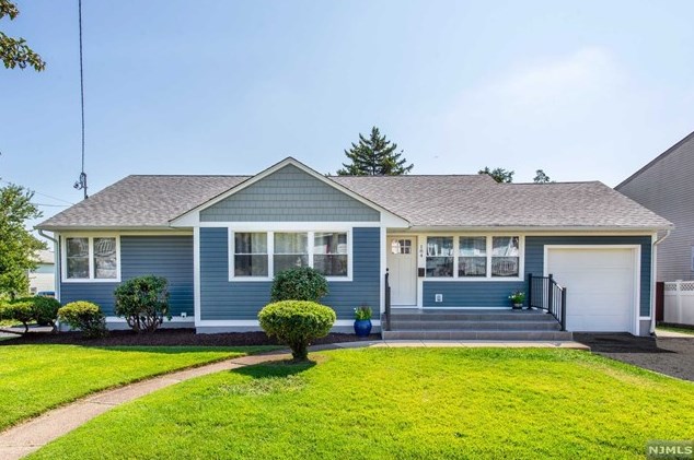 184 Corabelle Ave, Lodi, NJ 07644