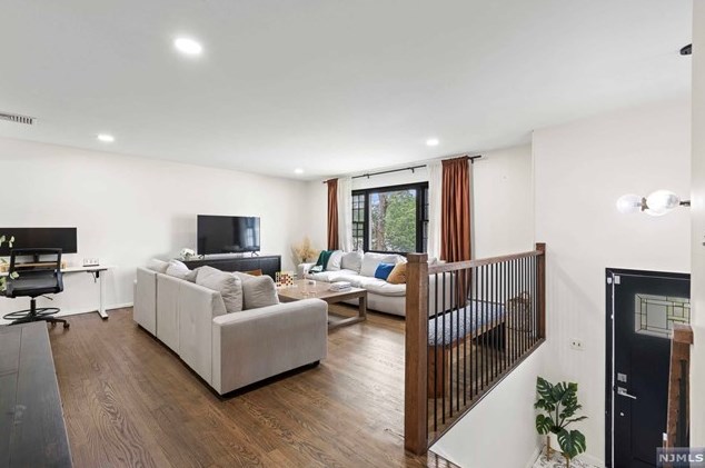 39 Tremont Terrace, Midvale, NJ 07465