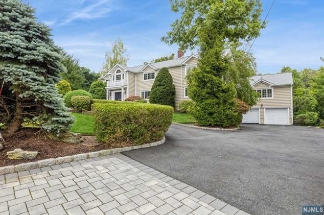 166 Churchill Rd, Tenafly, NJ 07670