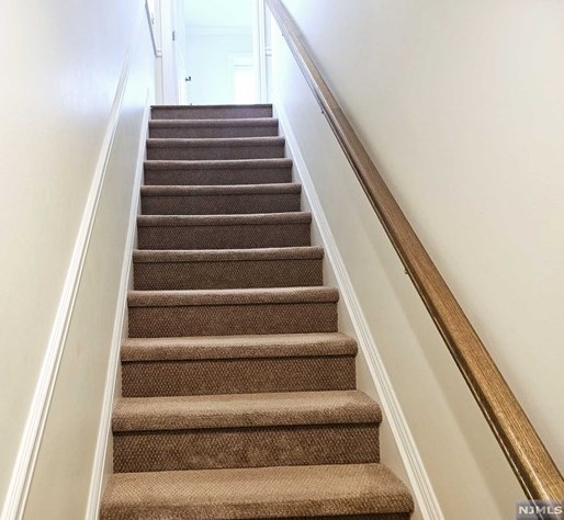 228 County Rd #2, Tenafly, NJ 07670