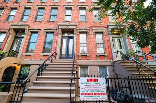 695 Wayne St, Jersey City, NJ 07302