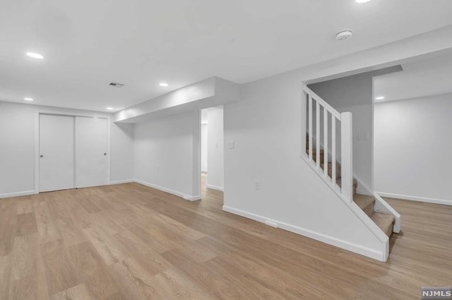 15 John Pl, Bergenfield NJ 07621-3316 exterior