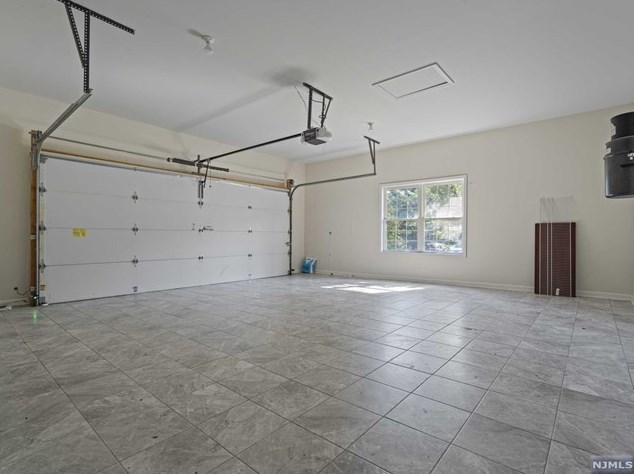 81 Bracken Hl Rd, Hardyston NJ 07419-1276 exterior