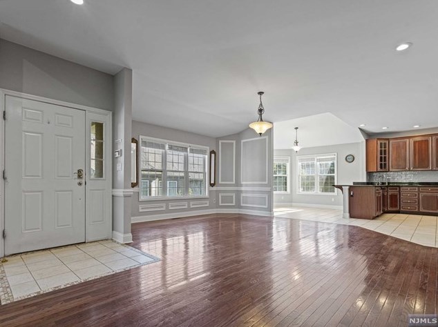 81 Bracken Hl Rd, Hardyston NJ 07419-1276 exterior