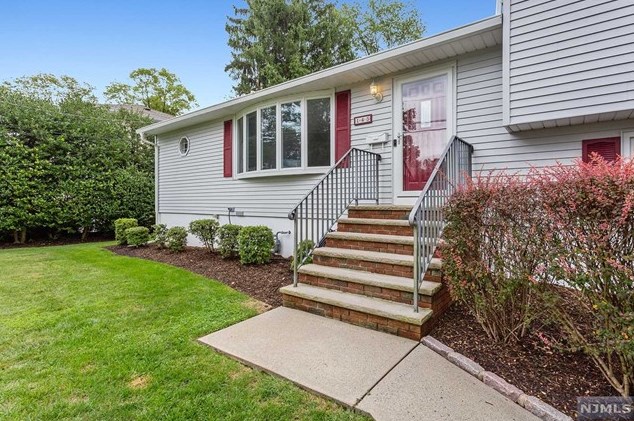 145 Maple Ave, Hillsdale, NJ 07642