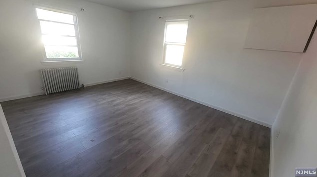 10 Christopher Ct, Lodi, NJ 07644